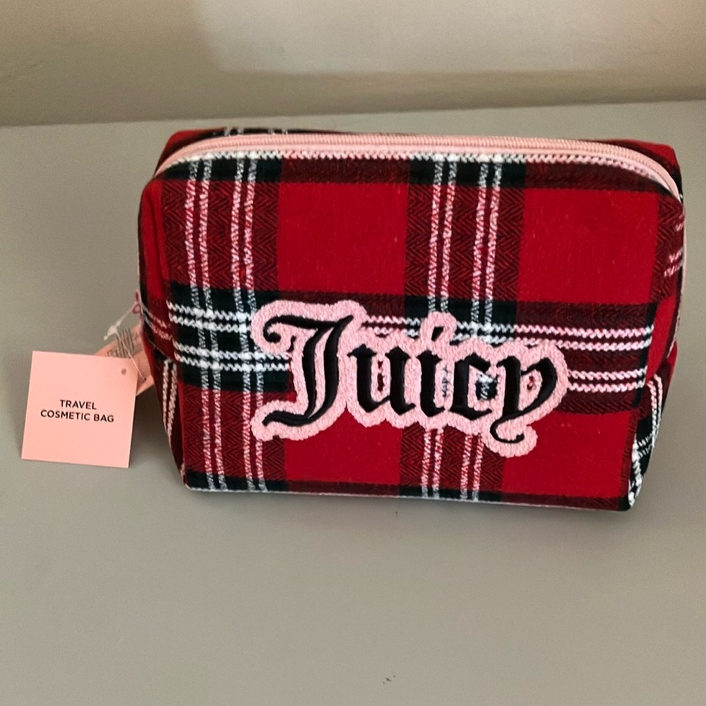 ✨Juicy Couture makeup bag NWT